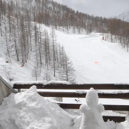 Piolet Panoramic ברויל-קרוויניה