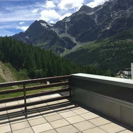 Piolet Panoramic דירה